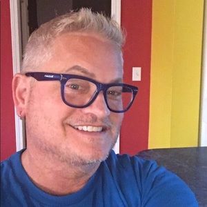 Meet your Posher, Merrell